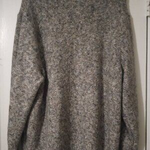 Morgan Taylor women's sweater size2X grey/whte emo work grunge wear